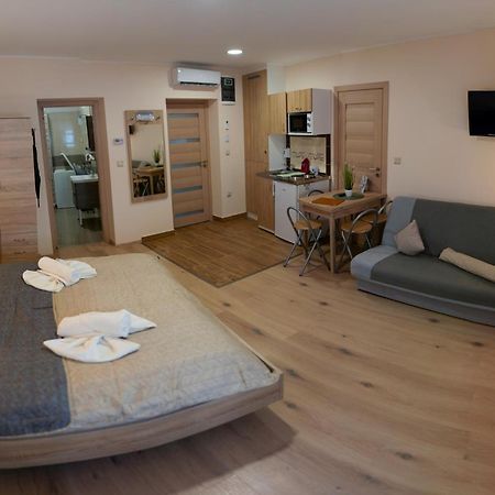 Holiday Apartmanhaz Gyula Ngoại thất bức ảnh