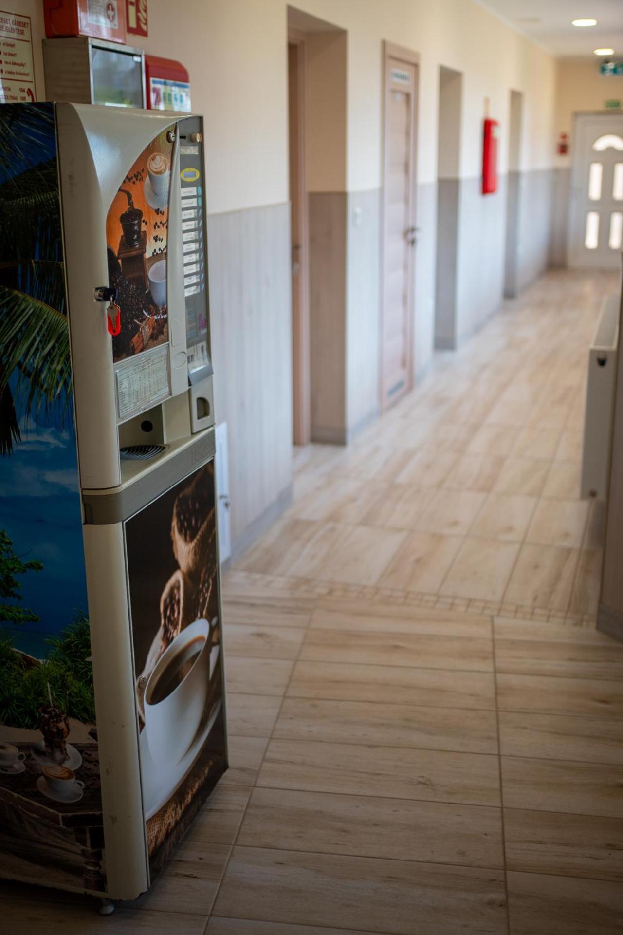 Holiday Apartmanhaz Gyula Ngoại thất bức ảnh