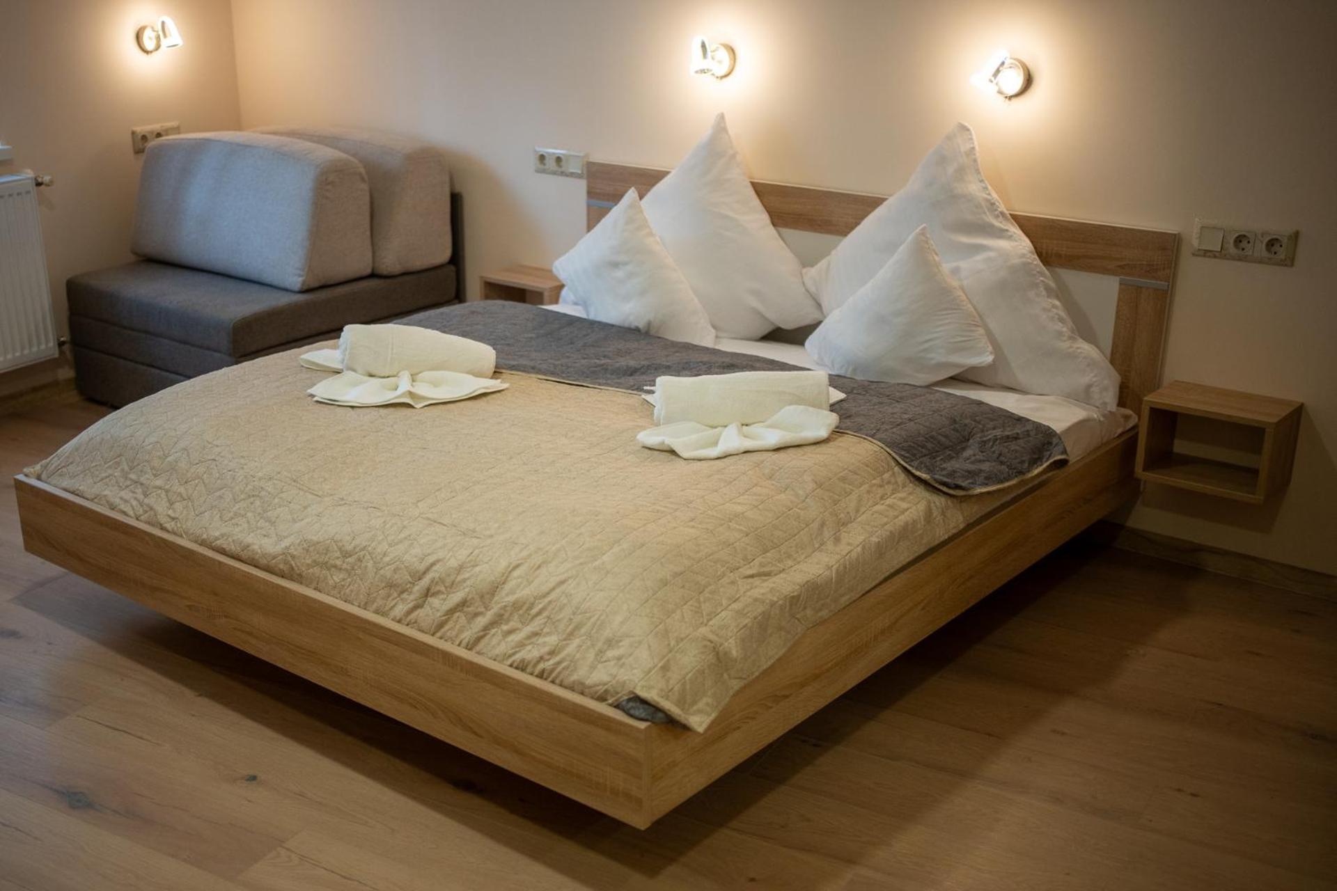 Holiday Apartmanhaz Gyula Ngoại thất bức ảnh