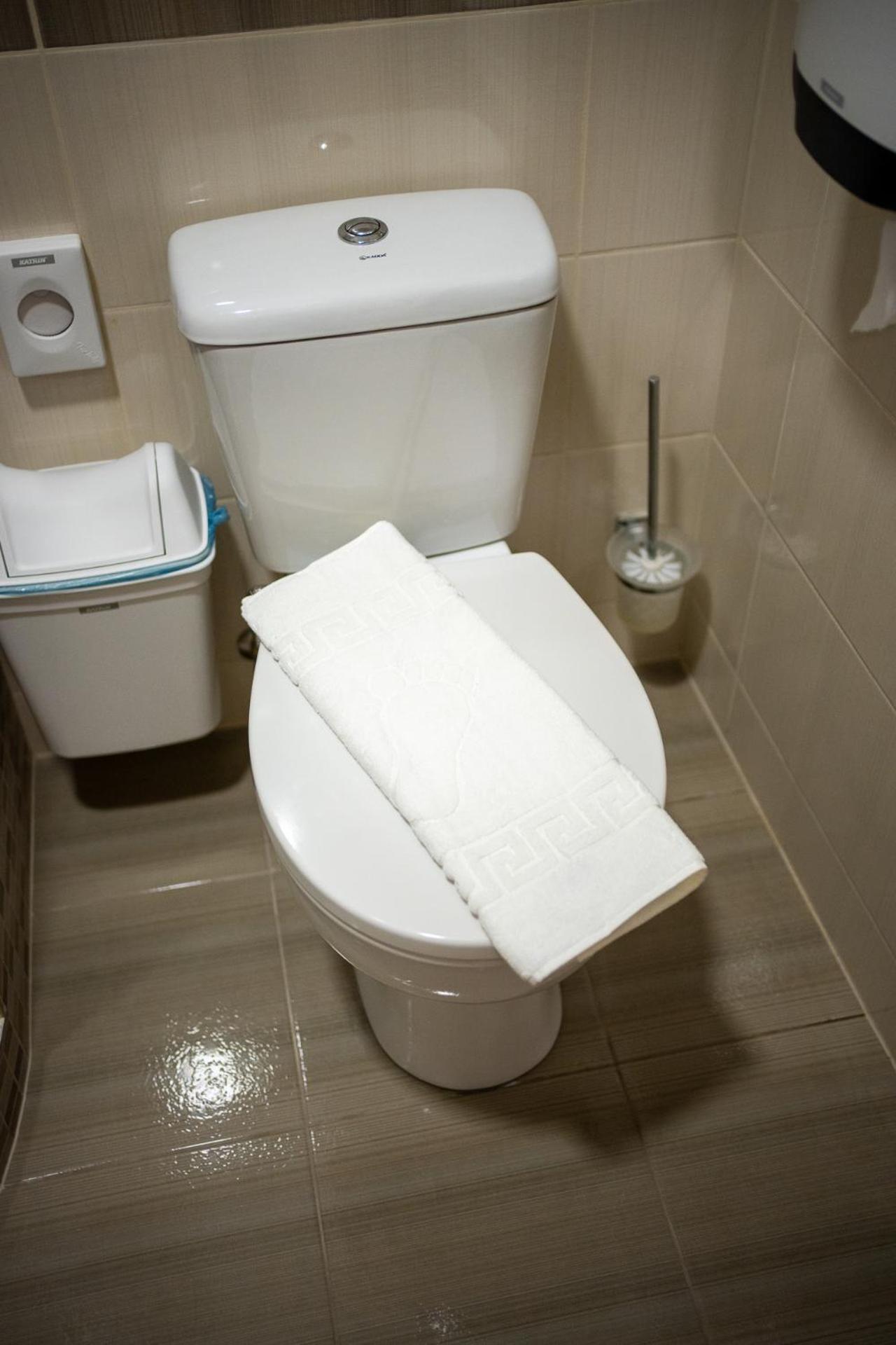 Holiday Apartmanhaz Gyula Ngoại thất bức ảnh