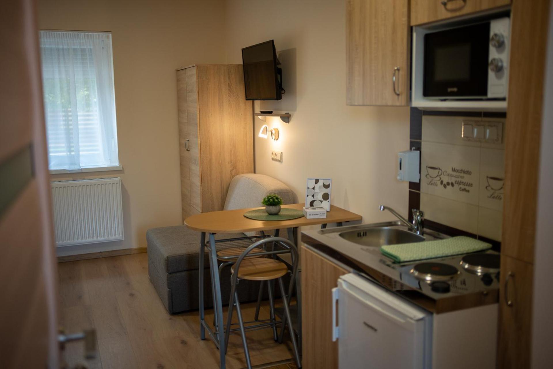 Holiday Apartmanhaz Gyula Ngoại thất bức ảnh